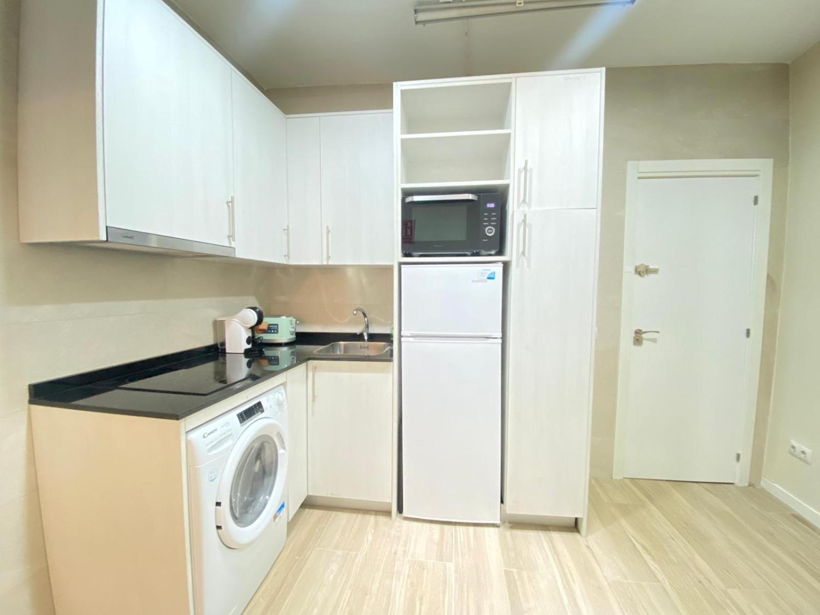 Estudios Gran Via Мадрид Экстерьер фото
