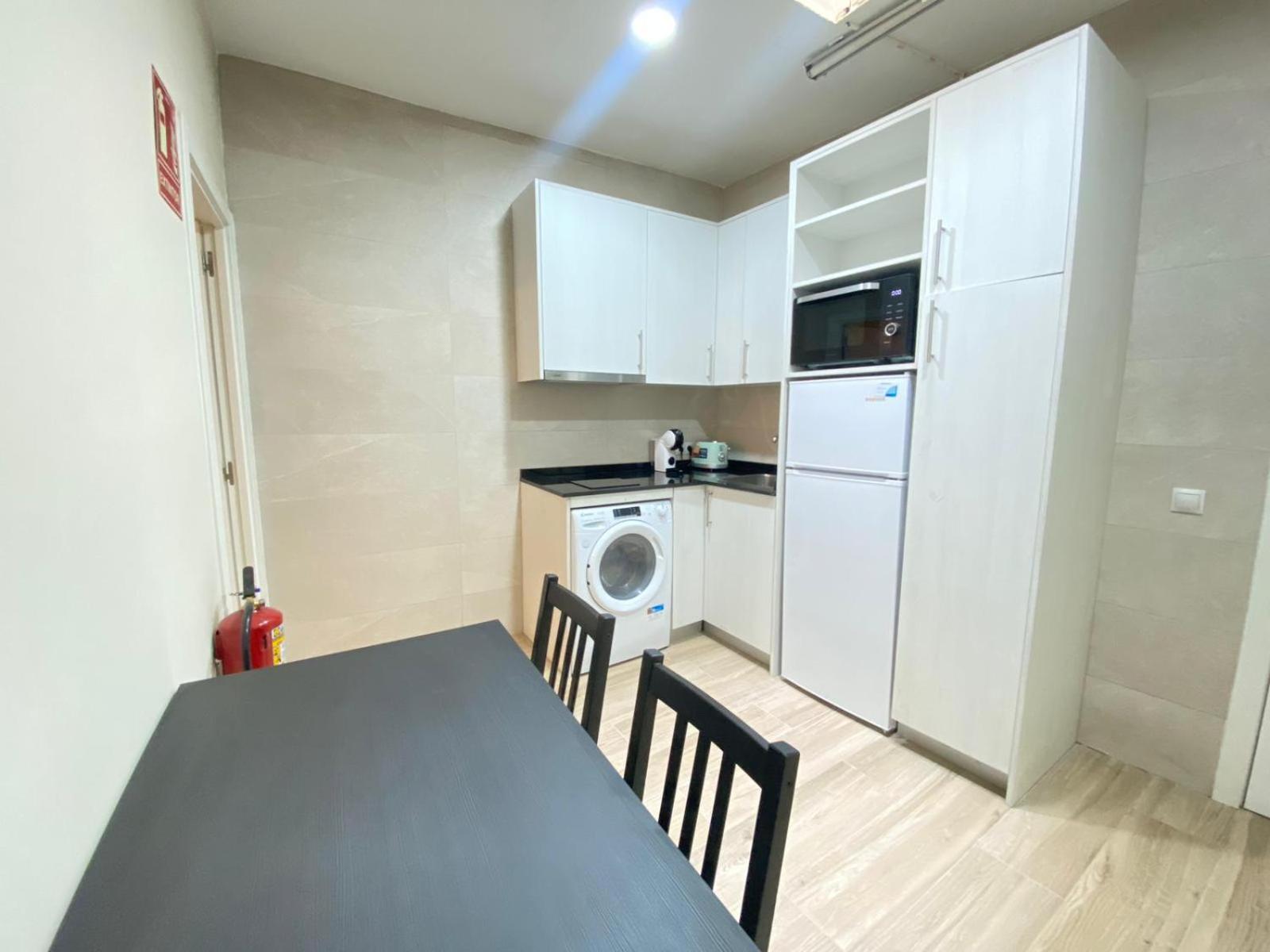 Estudios Gran Via Мадрид Экстерьер фото