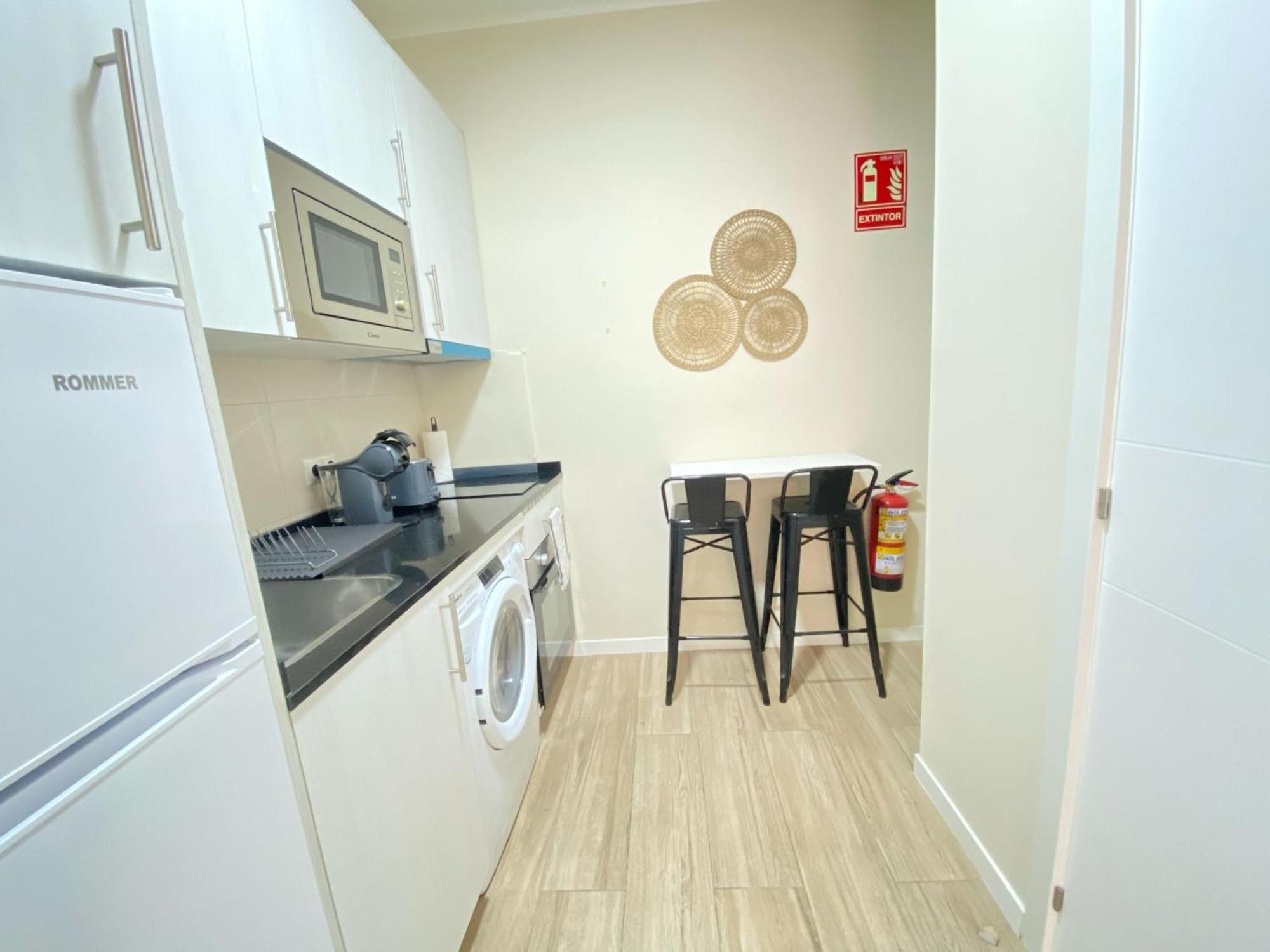 Estudios Gran Via Мадрид Экстерьер фото